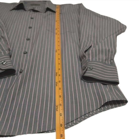 Van Heusen Button Up Fitted Shirt Mens Large - Picture 12 of 13